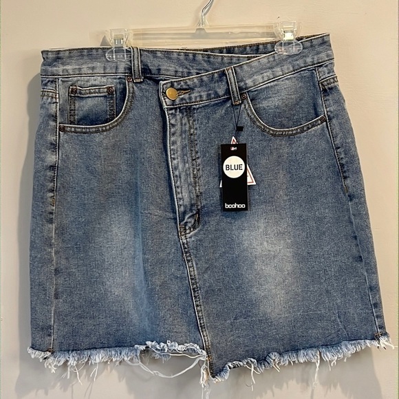 Boohoo Dresses & Skirts - Boohoo Blue NWT Asymmetric Distressed Denim Skirt Size 12